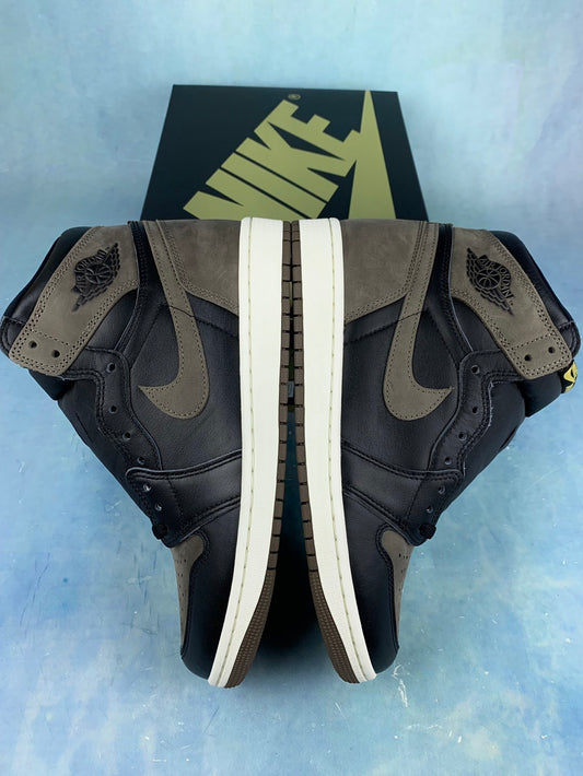 Nike Air Jordan 1 Retro High Palomino