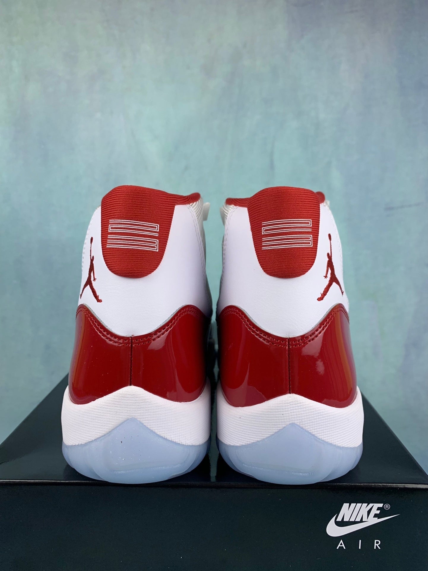 Nike Air Jordan 11 Retro Cherry