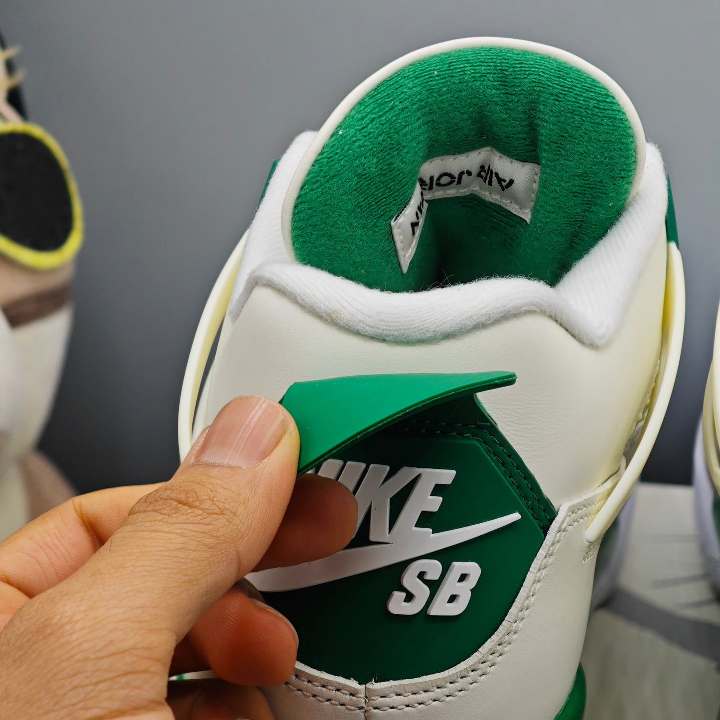 Nike SB x Air Jordan 4 Sb Retro Pine Green