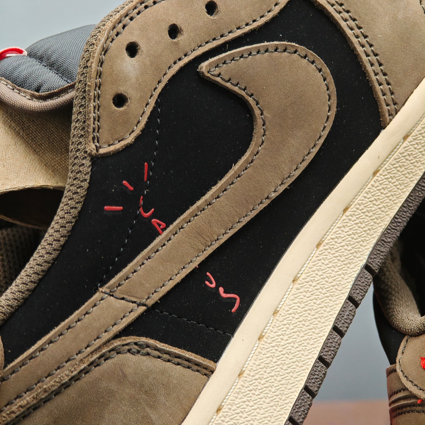 Air Jordan 1 Retro Low OG SP Travis Scott Dark Mocha