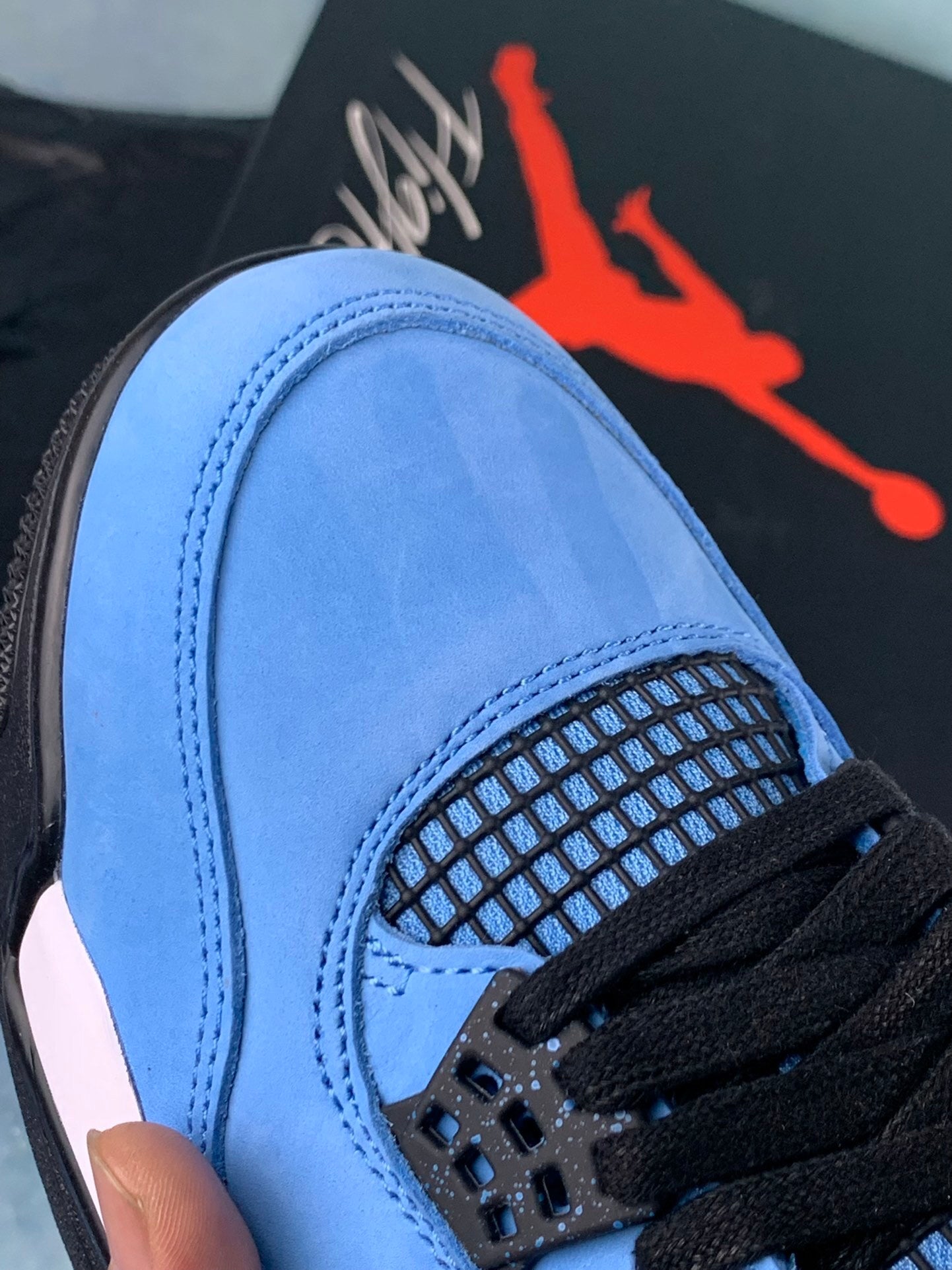 Nike Air Jordan 4 Retro x Travis Scott Cactus Jack