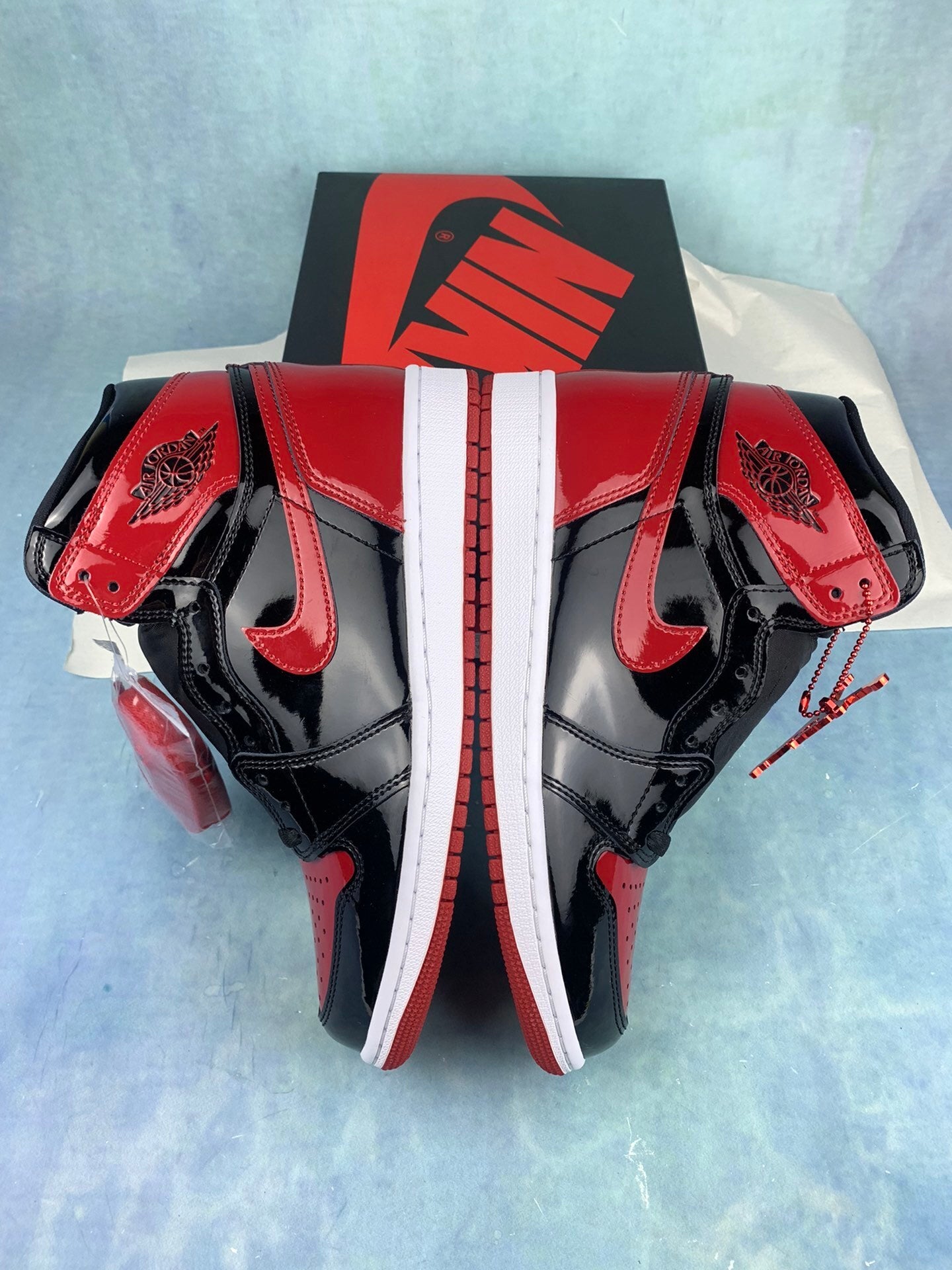 Air Jordan 1 Retro High OG Bred Patent