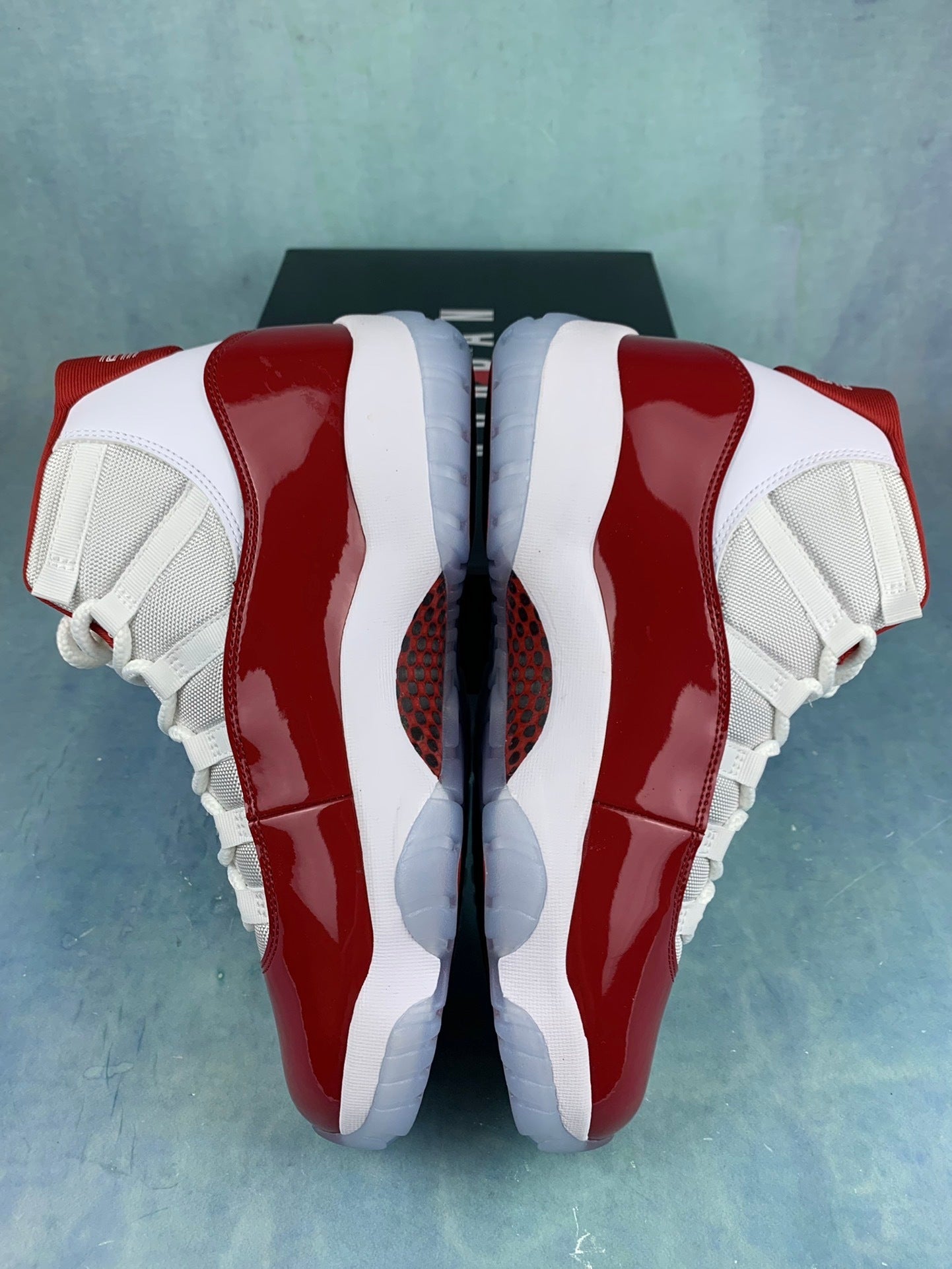 Nike Air Jordan 11 Retro Cherry