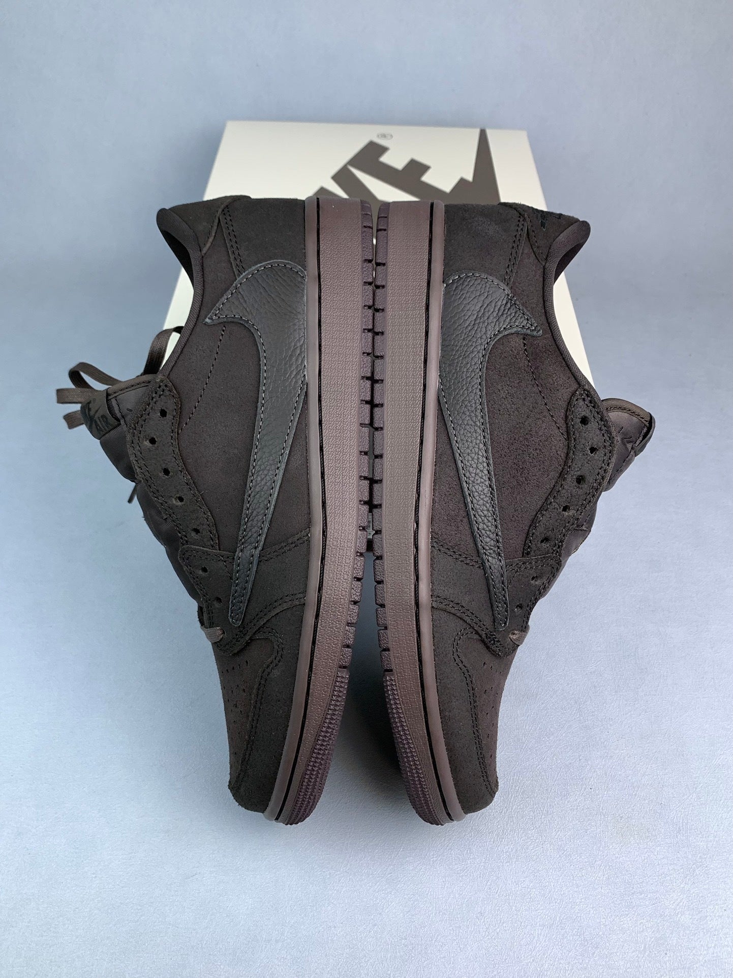 Nike Air Jordan 1 Low X Travis Scott Velvet Brown