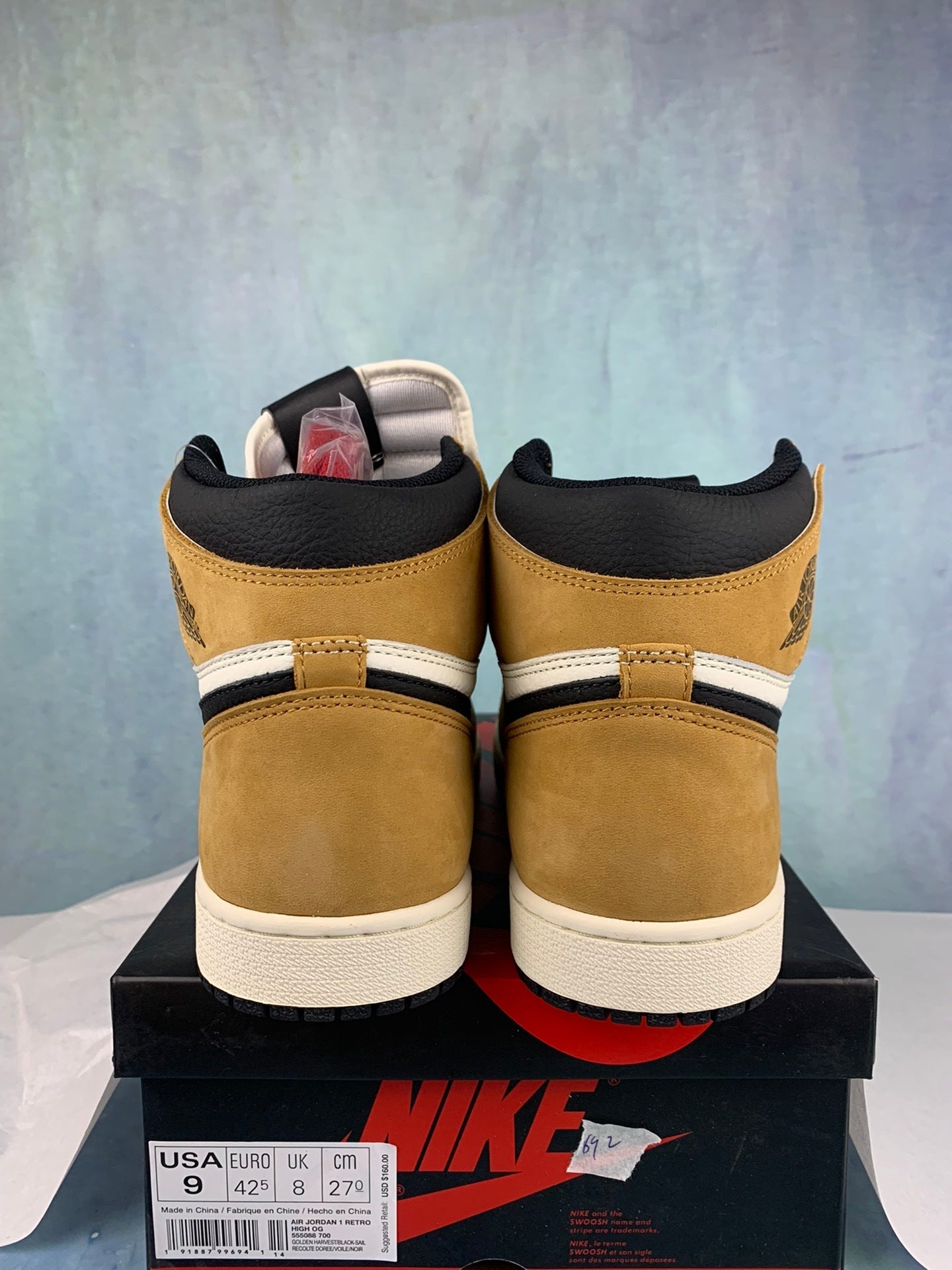 Air Jordan 1 Retro High OG Rookie of the Year