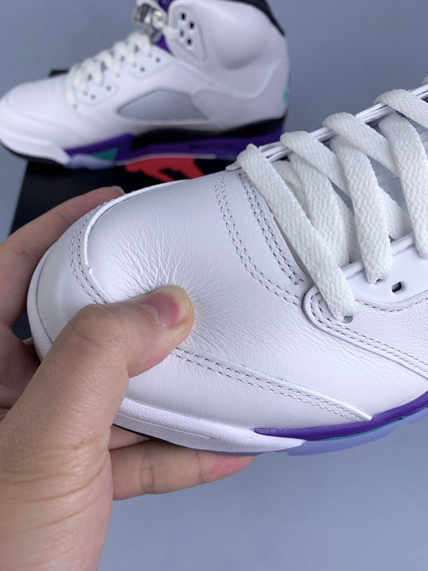Nike Air Jordan 5 Retro Grape
