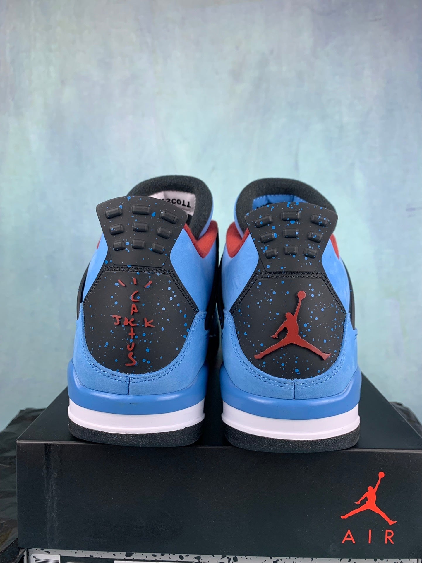 Nike Air Jordan 4 Retro x Travis Scott Cactus Jack