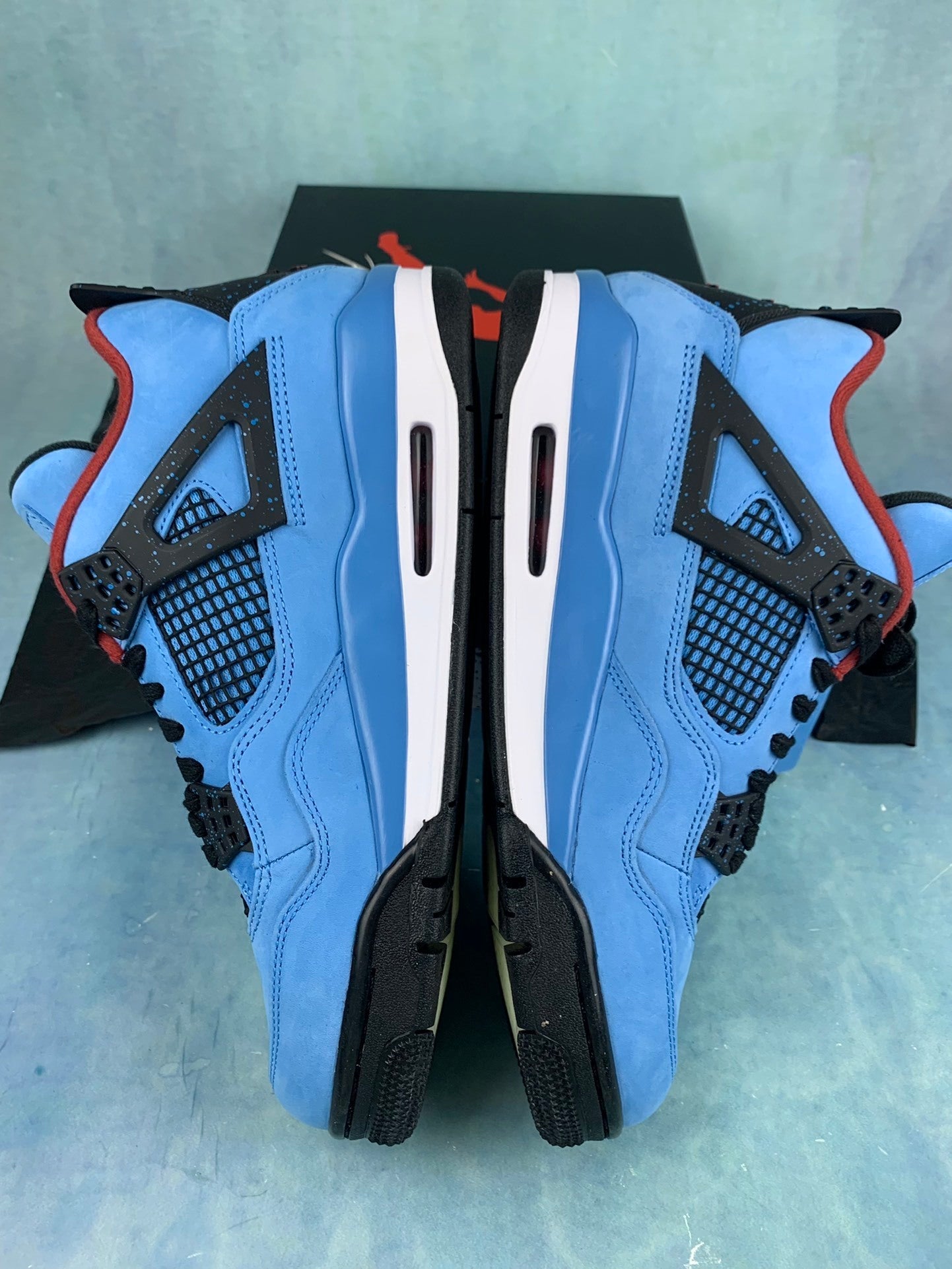 Nike Air Jordan 4 Retro x Travis Scott Cactus Jack