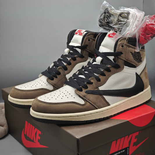 Nike Air Jordan 1 Retro High x Travis Scott Mocha