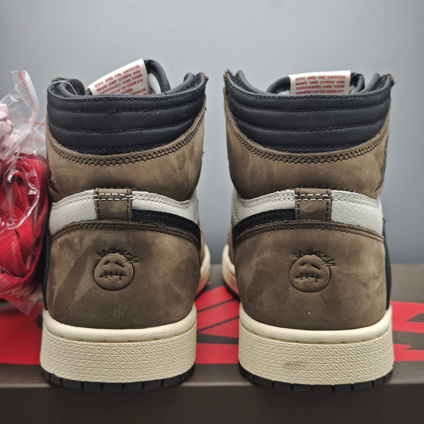 Nike Air Jordan 1 Retro High x Travis Scott Mocha