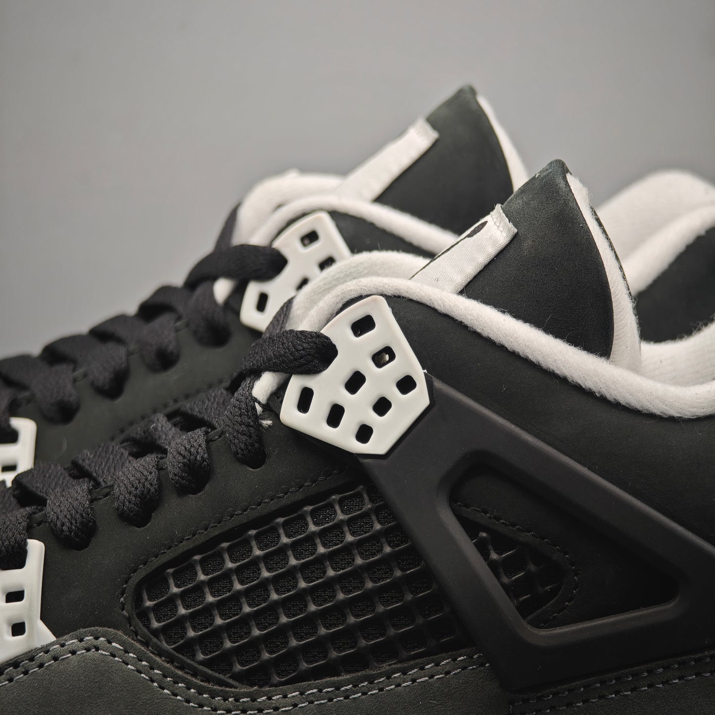 Nike Air Jordan 4 Retro Fear