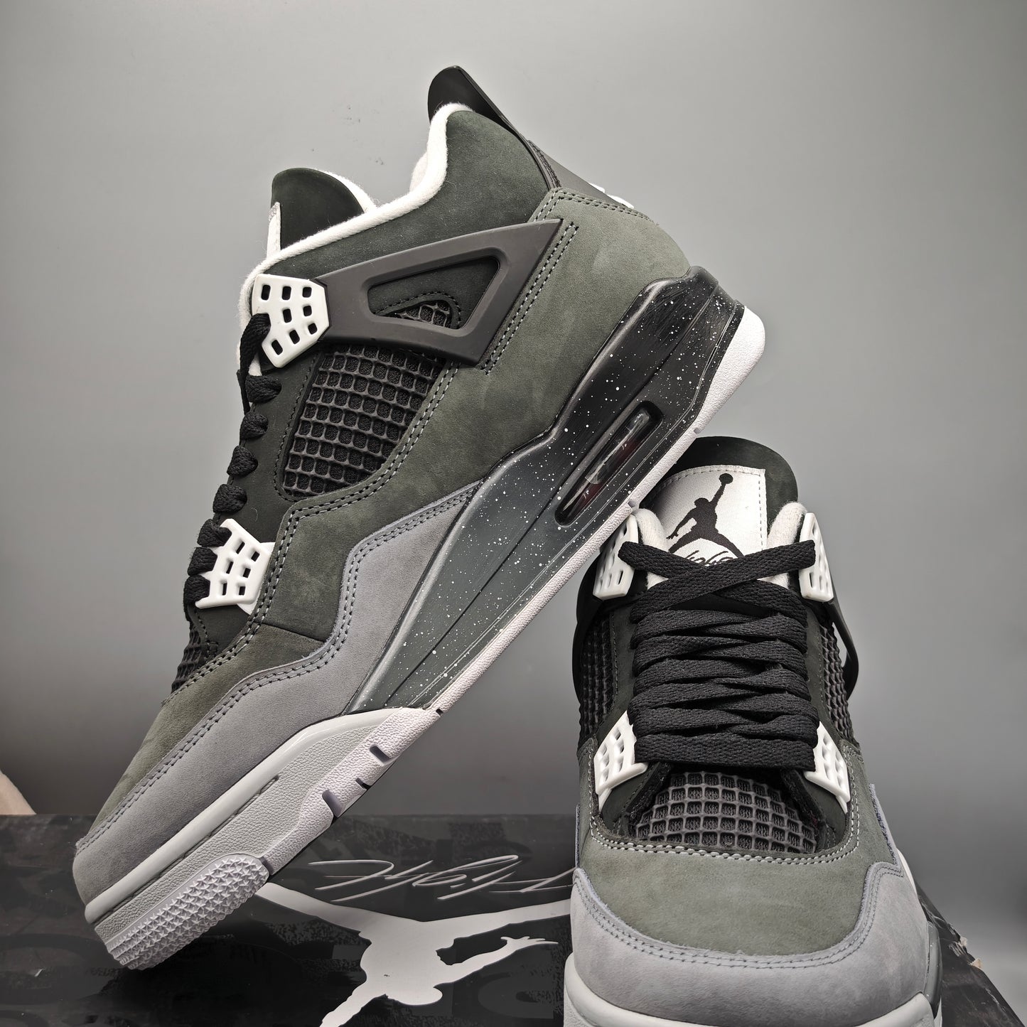Nike Air Jordan 4 Retro Fear