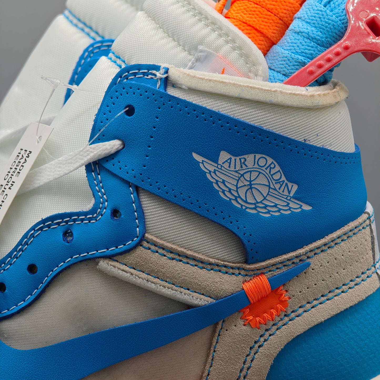 Nike Air Jordan 1 Retro High x Off-White UNC