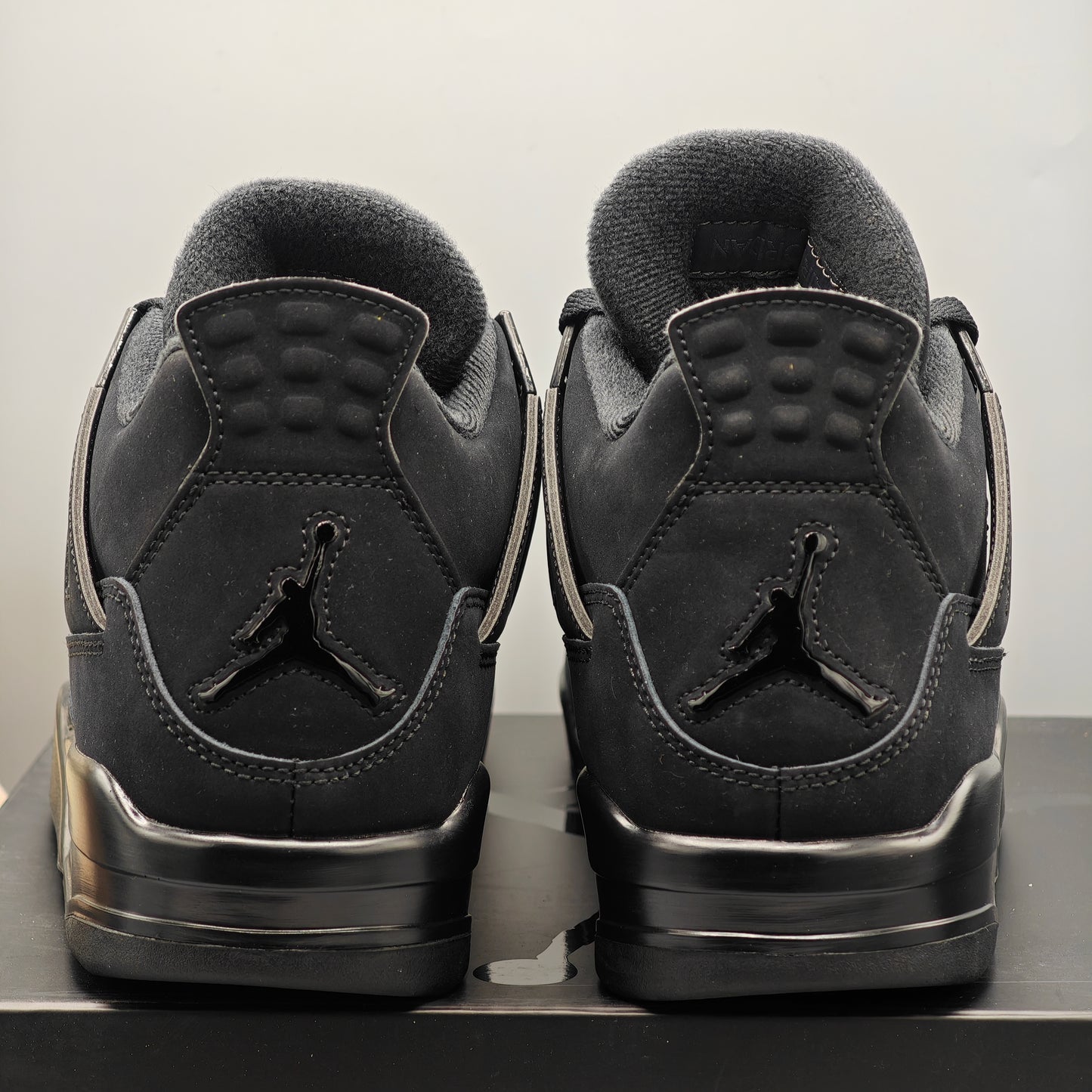 Nike Air Jordan 4 Retro Black Cat (2020)