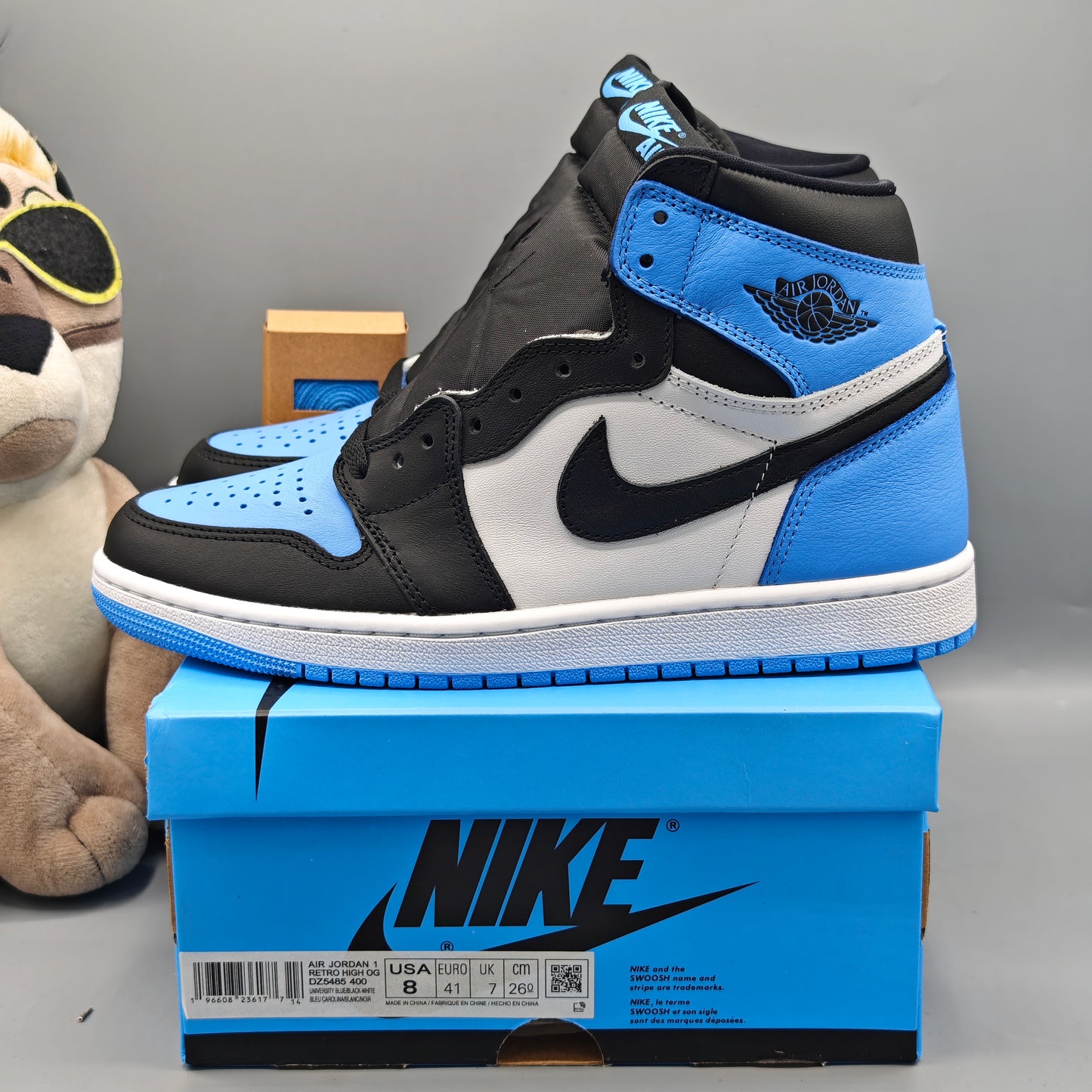 Nike Air Jordan 1 Retro High OG UNC Toe