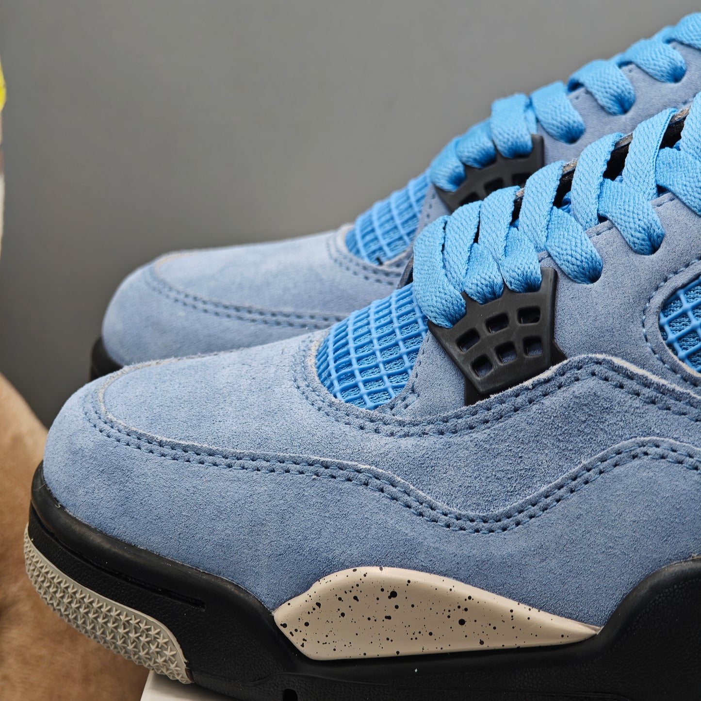 Nike Air Jordan 4 Retro University Blue