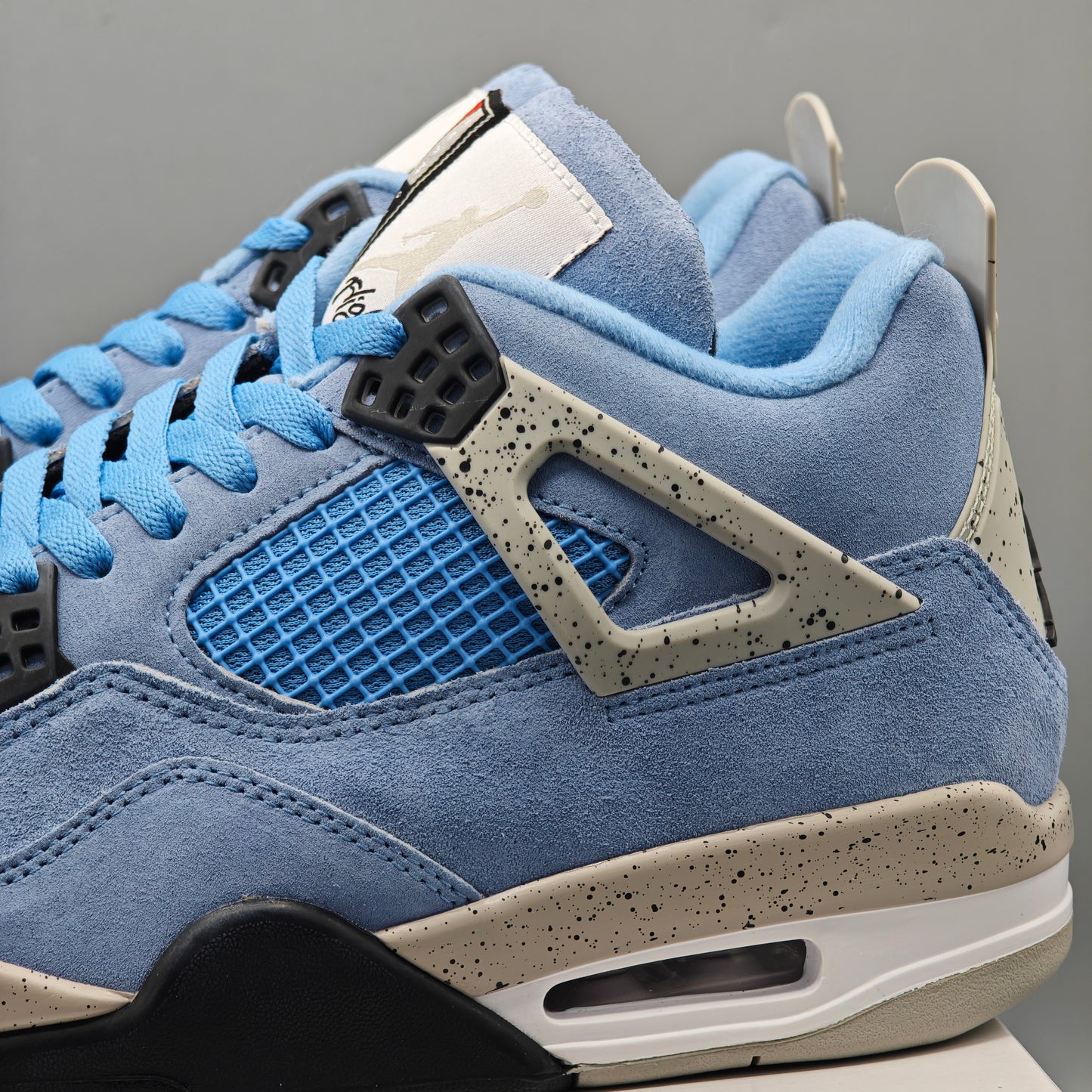 Nike Air Jordan 4 Retro University Blue