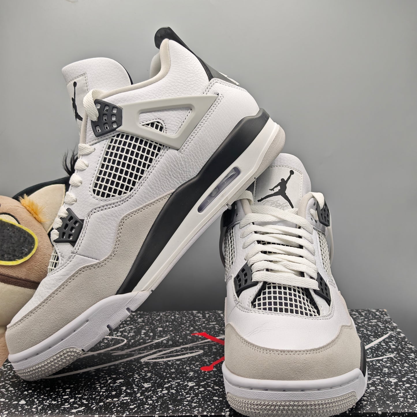 Air Jordan 4 Retro Military Black