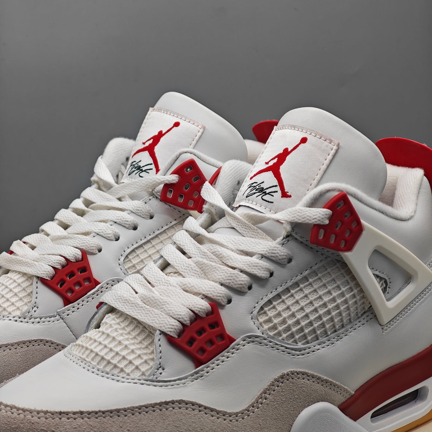 Nike Air Jordan 4 Sb Retro Varsity Red