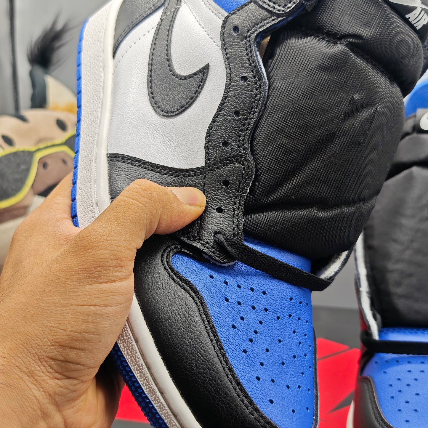Nike Air Jordan 1 Retro High Royal Toe