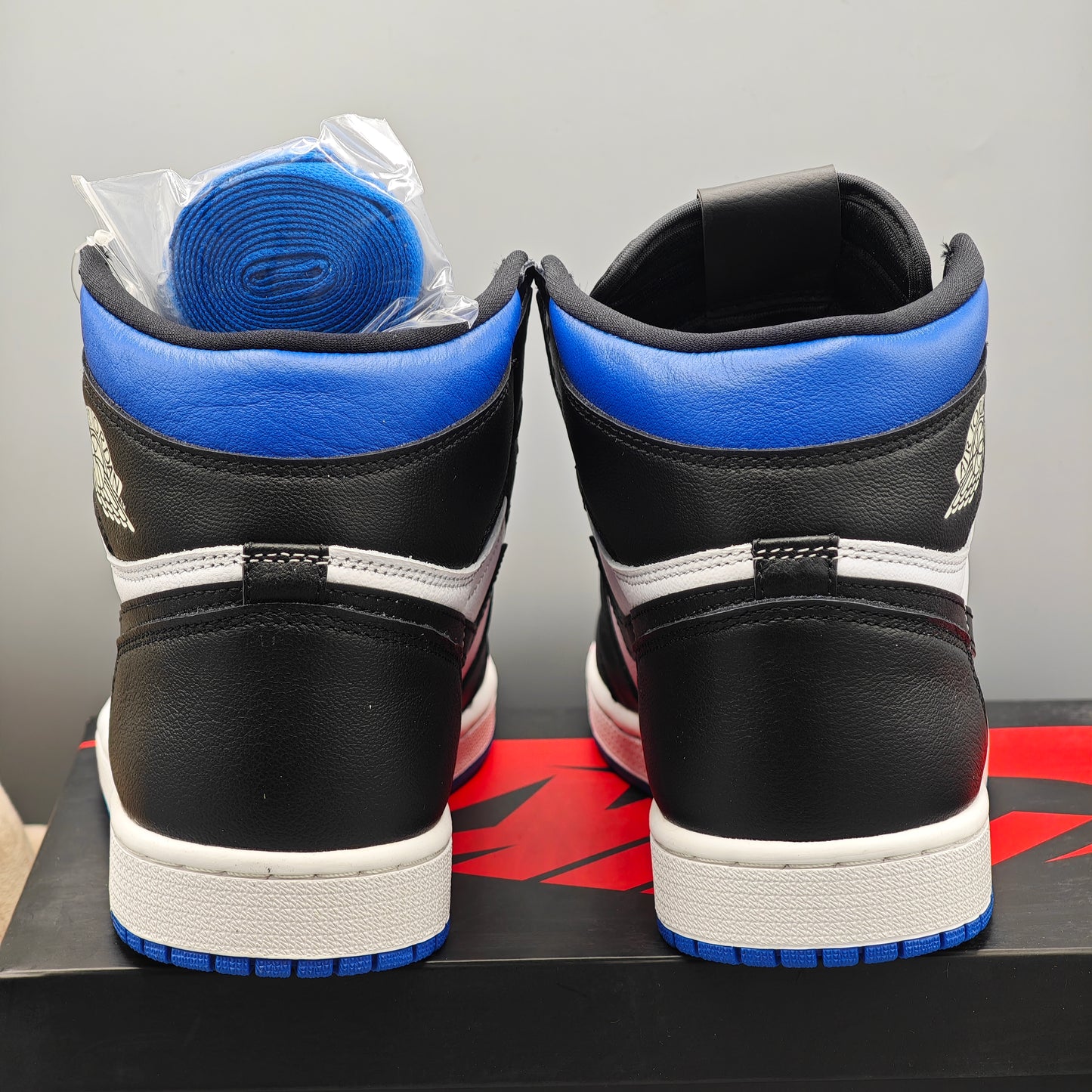 Nike Air Jordan 1 Retro High Royal Toe