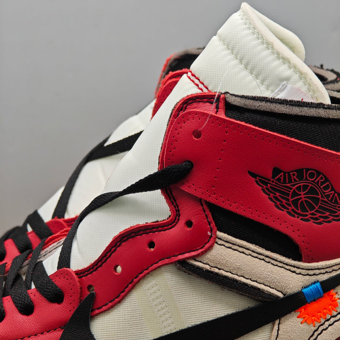 Air Jordan 1 Retro High OG x Off-White Chicago