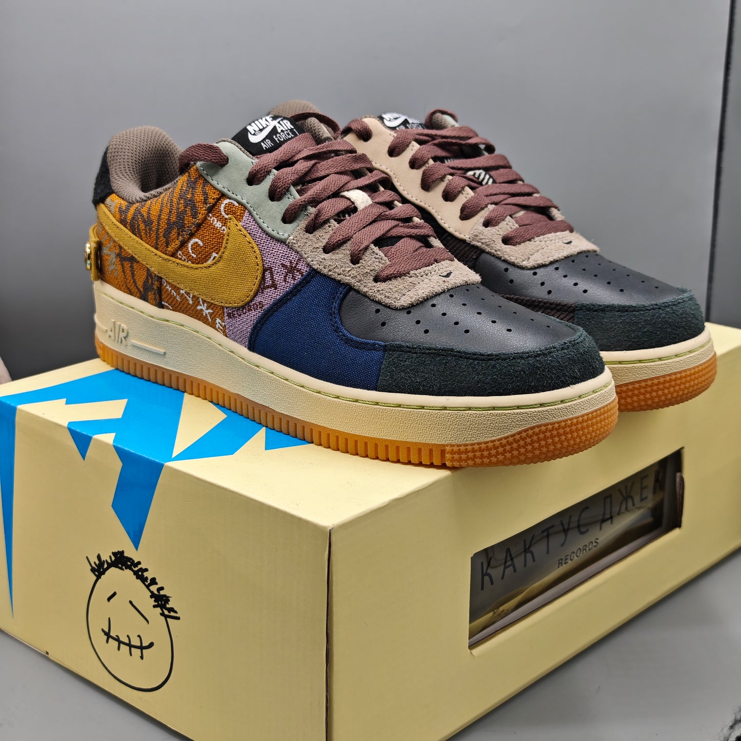 Nike Air Force 1 Low x Travis Scott Cactus Jack