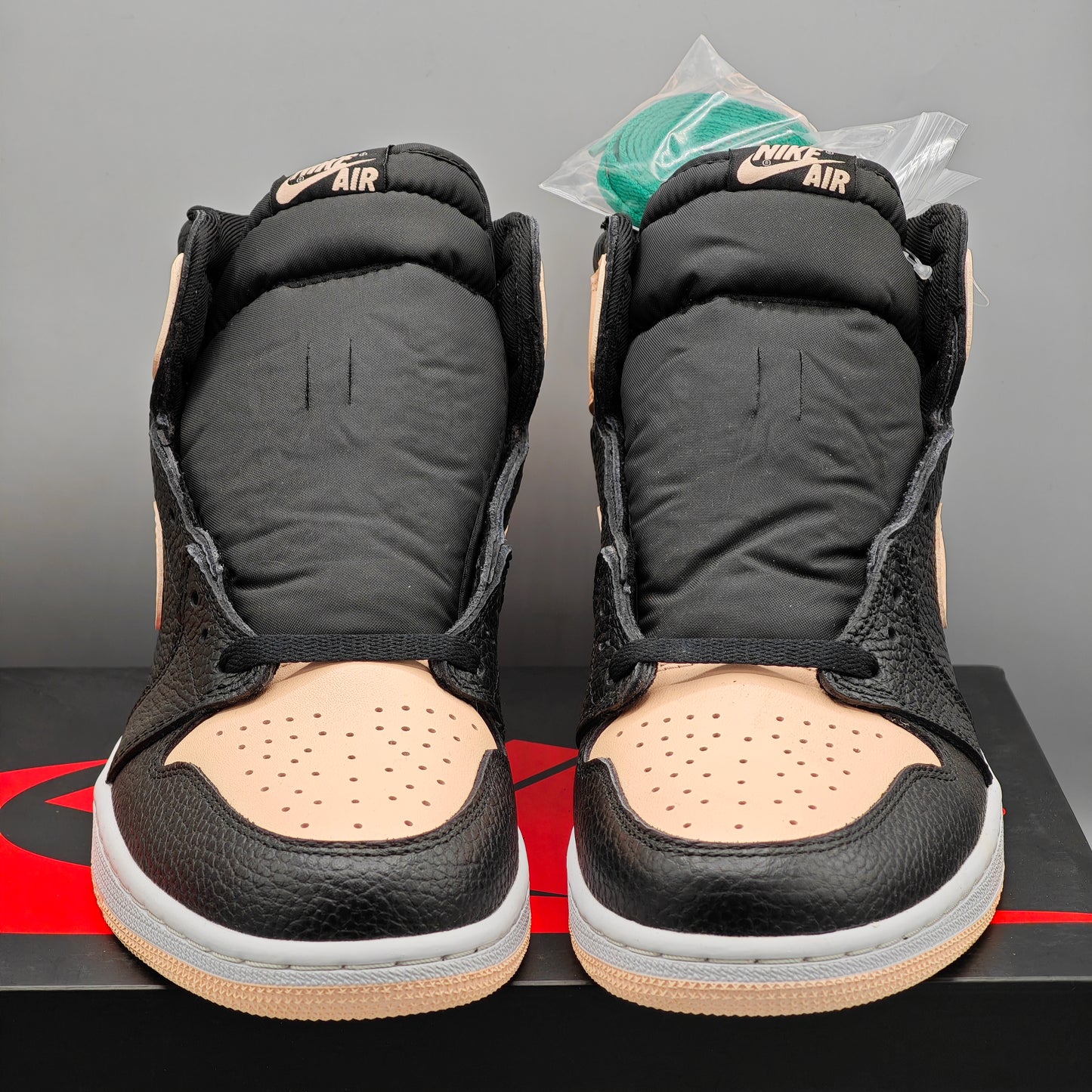 Air Jordan 1 Retro High OG Crimson Tint