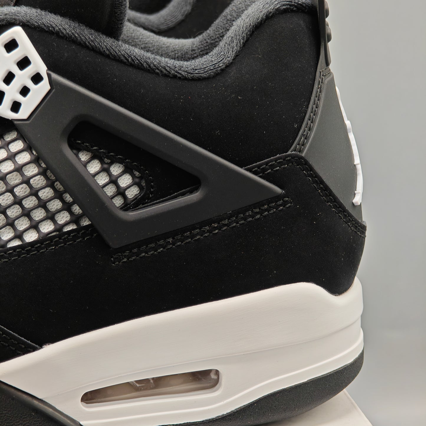 Nike Air Jordan 4 Retro White Thunder