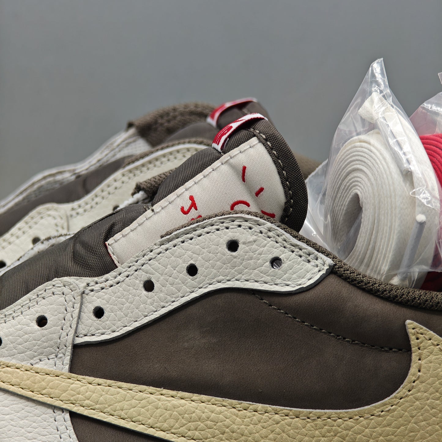 Nike  Air Jordan 1 Retro Low OG SP Travis Scott Reverse Mocha