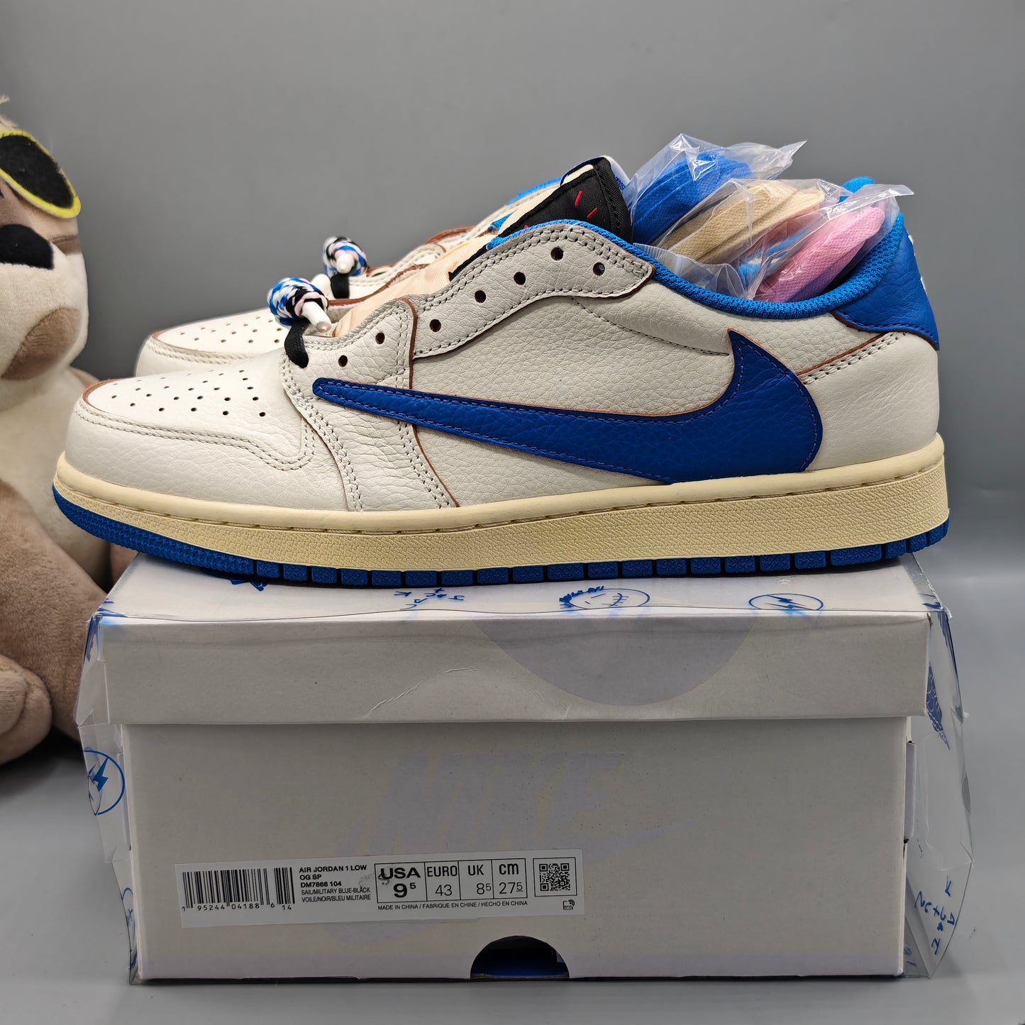 Air Jordan 1 Retro Low OG SP Travis Scott x Fragment Military Blue (2025)