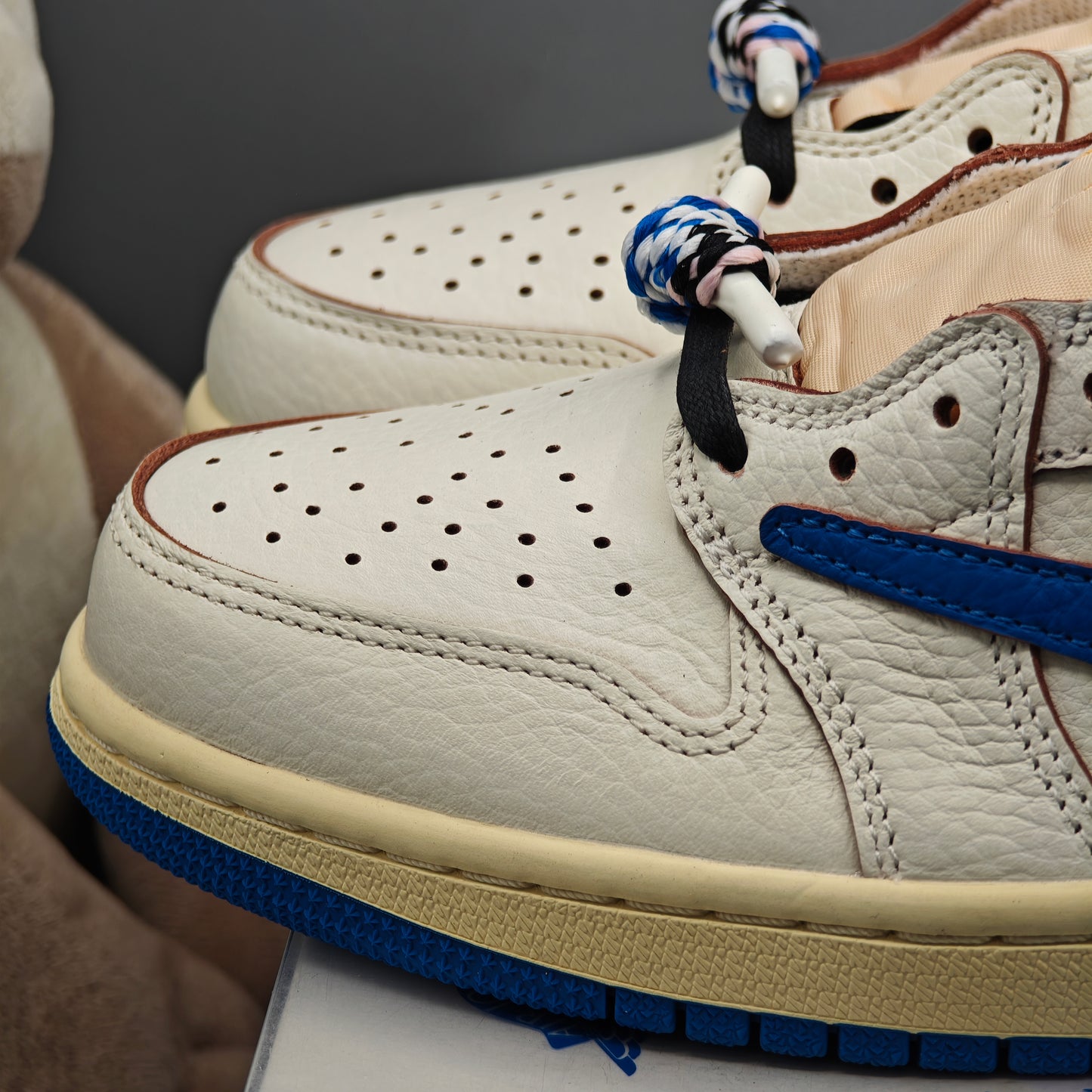 Air Jordan 1 Retro Low OG SP Travis Scott x Fragment Military Blue (2025)
