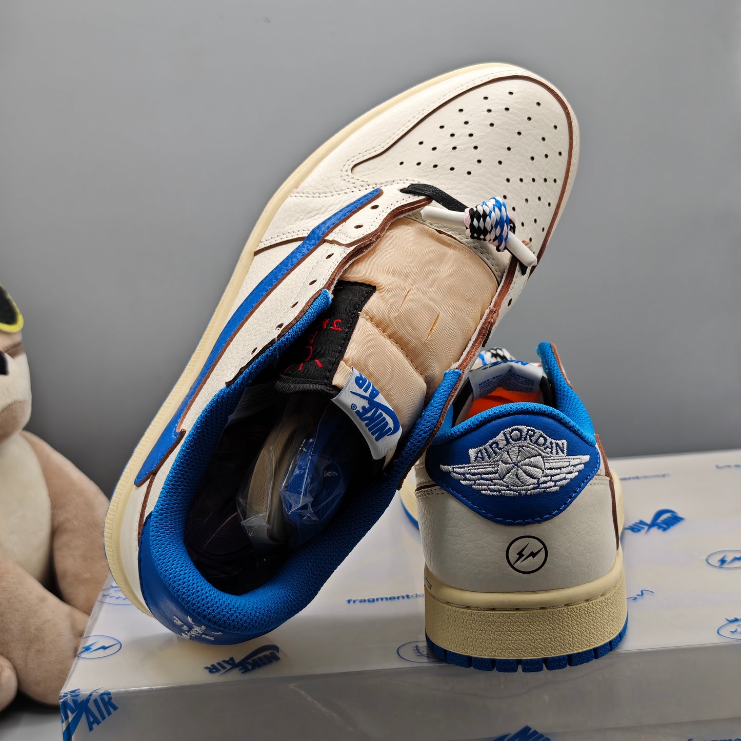 Air Jordan 1 Retro Low OG SP Travis Scott x Fragment Military Blue (2025)