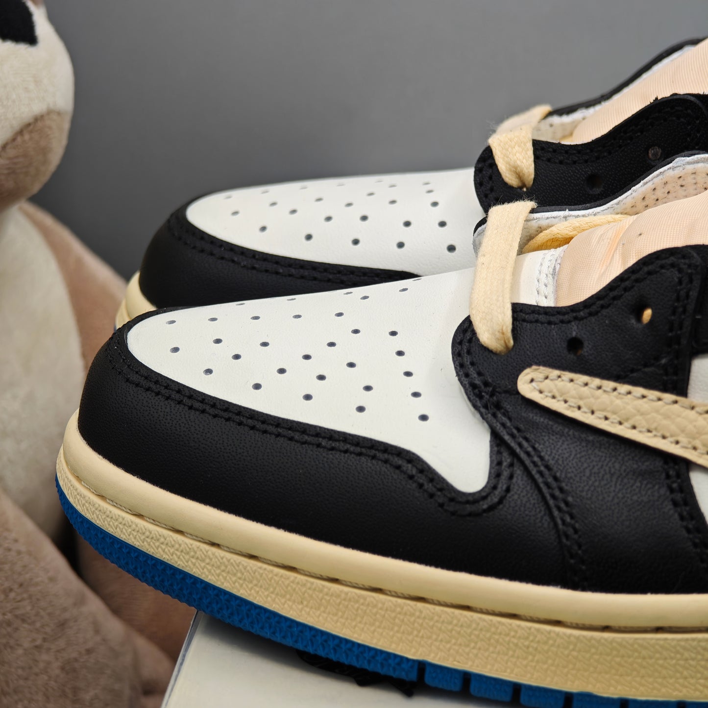 Nike Air Jordan 1 Retro Low OG SP Travis Scott x Fragment (2021)