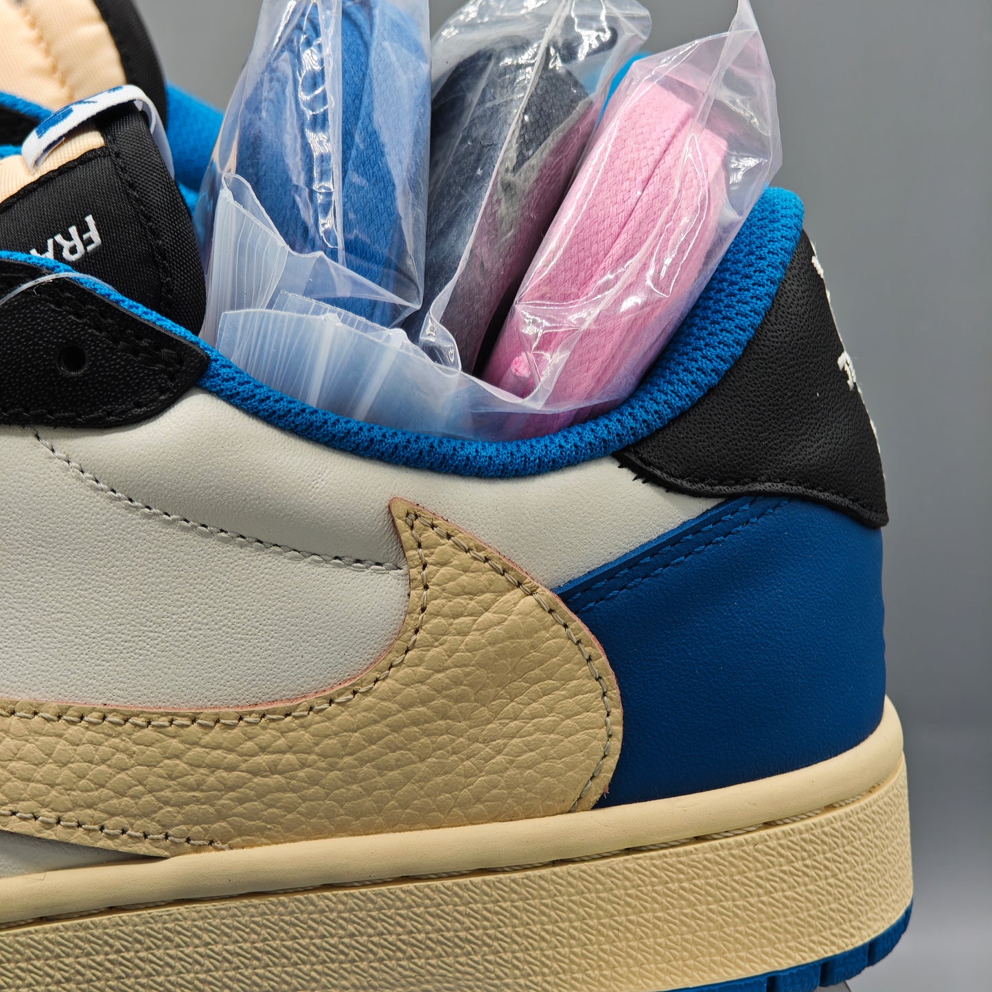Nike Air Jordan 1 Retro Low OG SP Travis Scott x Fragment (2021)