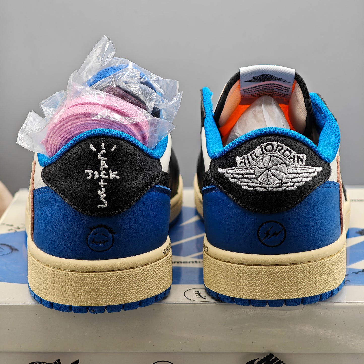 Nike Air Jordan 1 Retro Low OG SP Travis Scott x Fragment (2021)