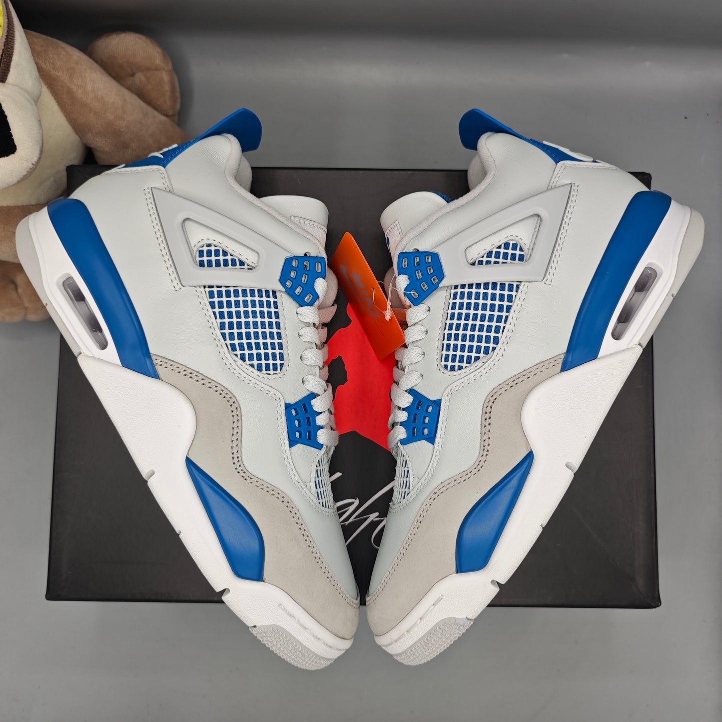 Nike Air Jordan 4 Retro Military Blue