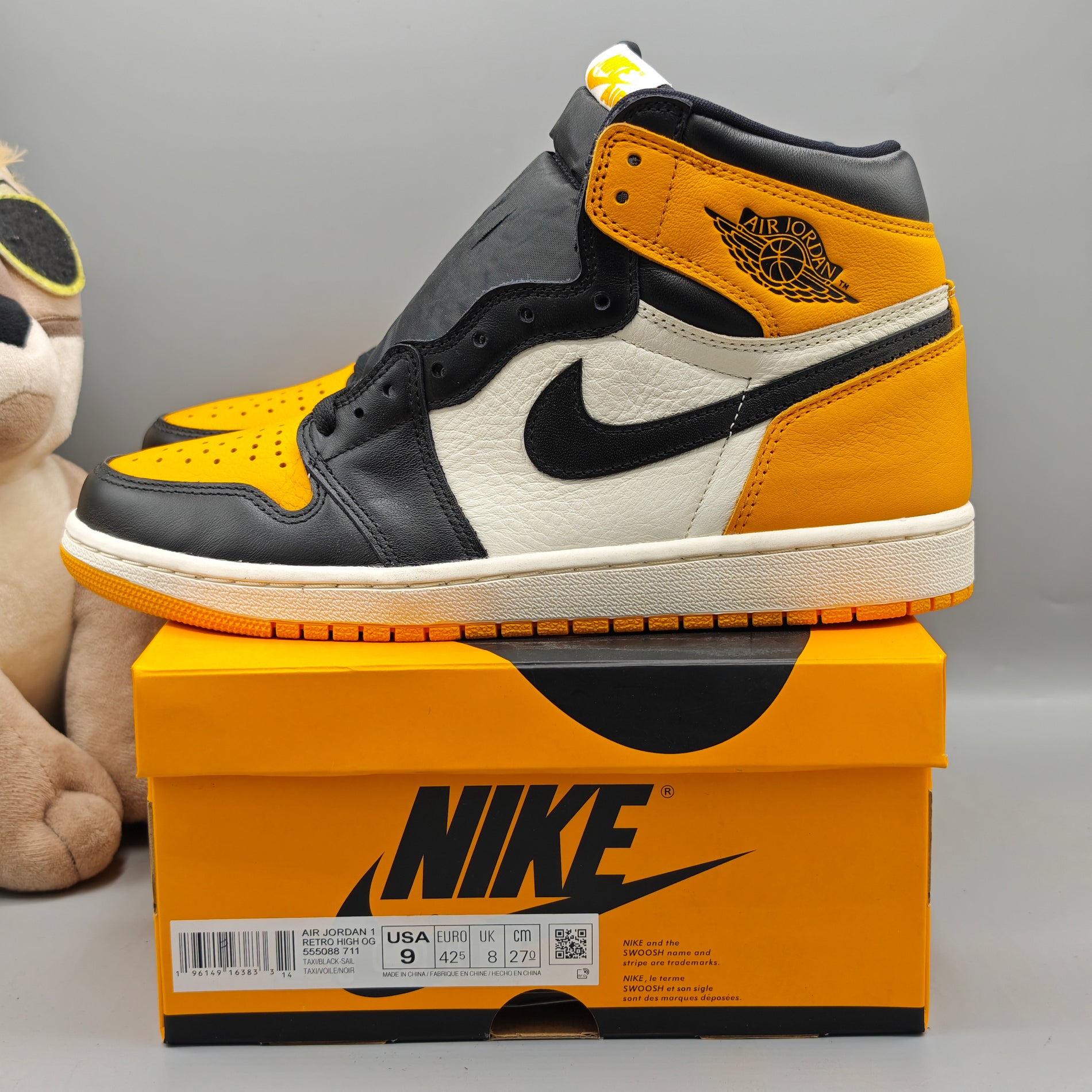 Nike Air Jordan 1 High Taxi