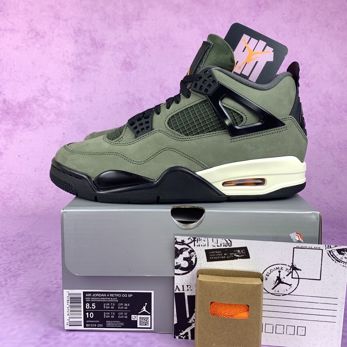 Nike Air Jordan 4 Retro x Undefeated