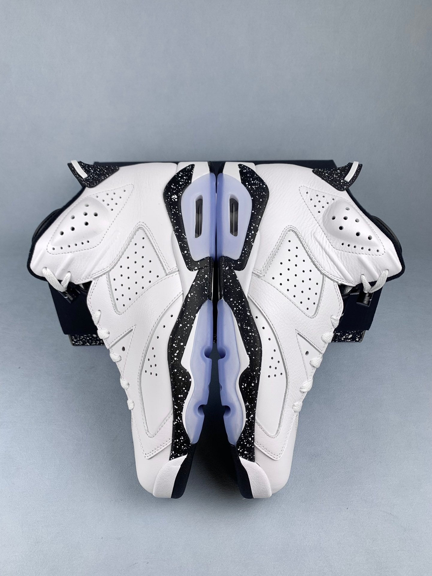Nike Air Jordan 6 Reverse Oreo